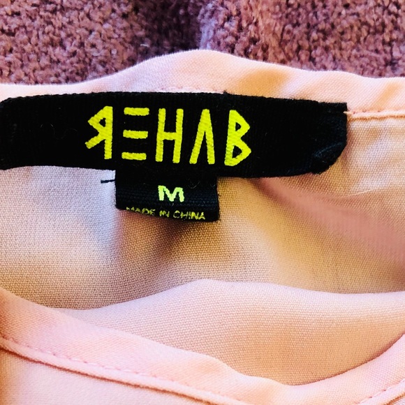 Sleeveless top - Picture 2 of 4